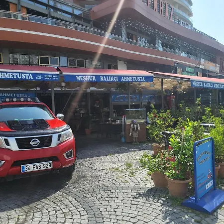 Yesilkent, Nazim Hikmet Blv., 34515 Esenyurt/istanbul, Turkiet