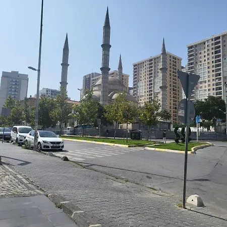 Yesilkent, Nazim Hikmet Blv., 34515 Esenyurt/istanbul, Turkiet